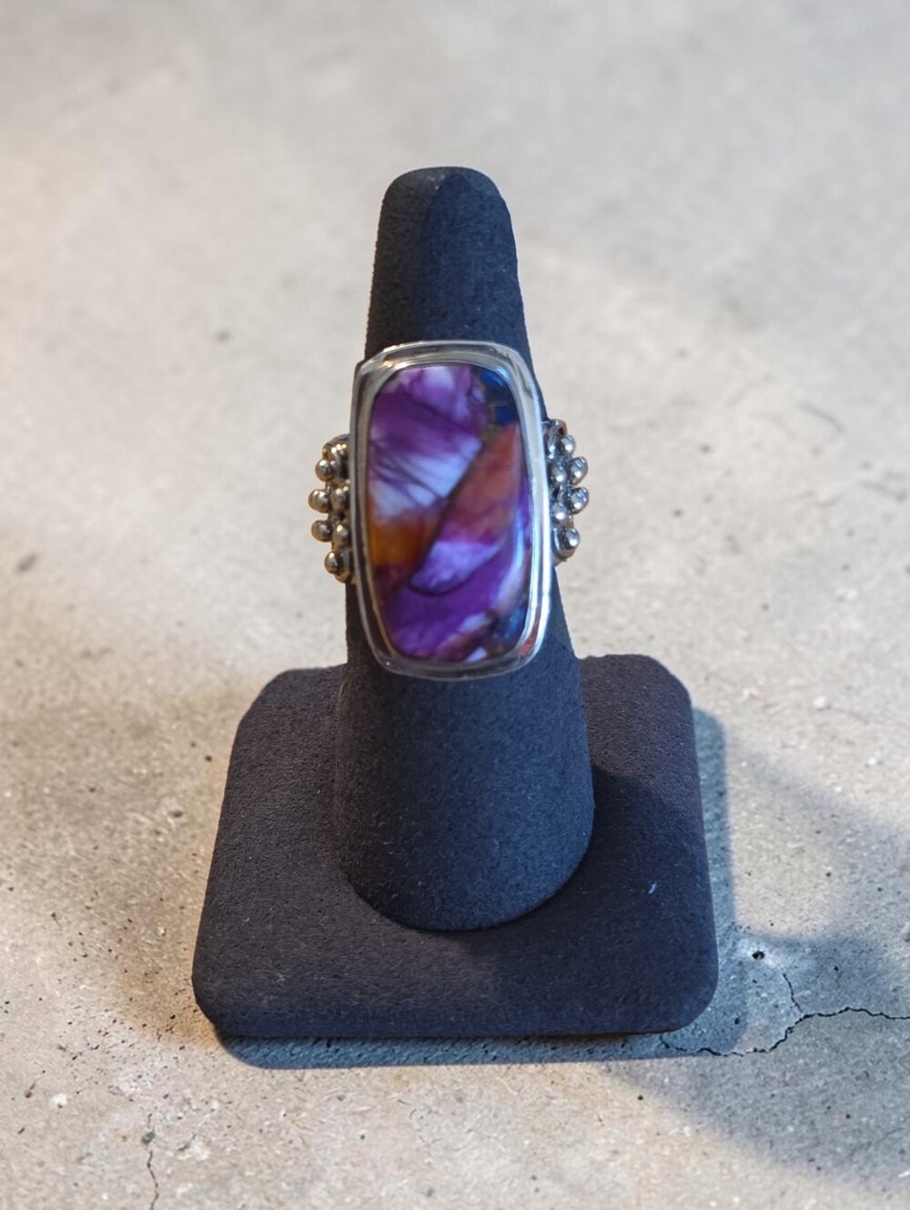 Sassified BOUTIQUR NWT Silver Purple and Brown Inlay Statement Ring